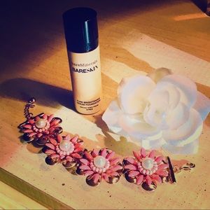 Bare Minerals Bare Skin Foundation!